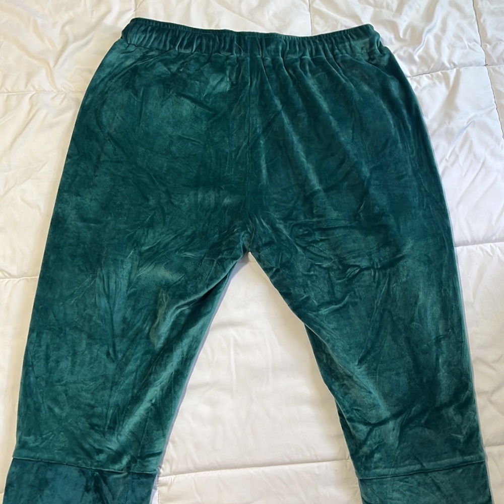 Native Language Velour Fuzzy Soft Soccer Sweatpan… - image 2